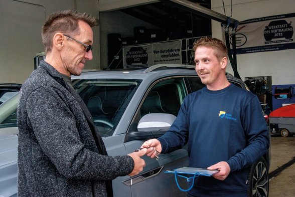Bild von KFZ-Technik Weichselbaumer in Baar-Ebenhausen - Kundenberatung