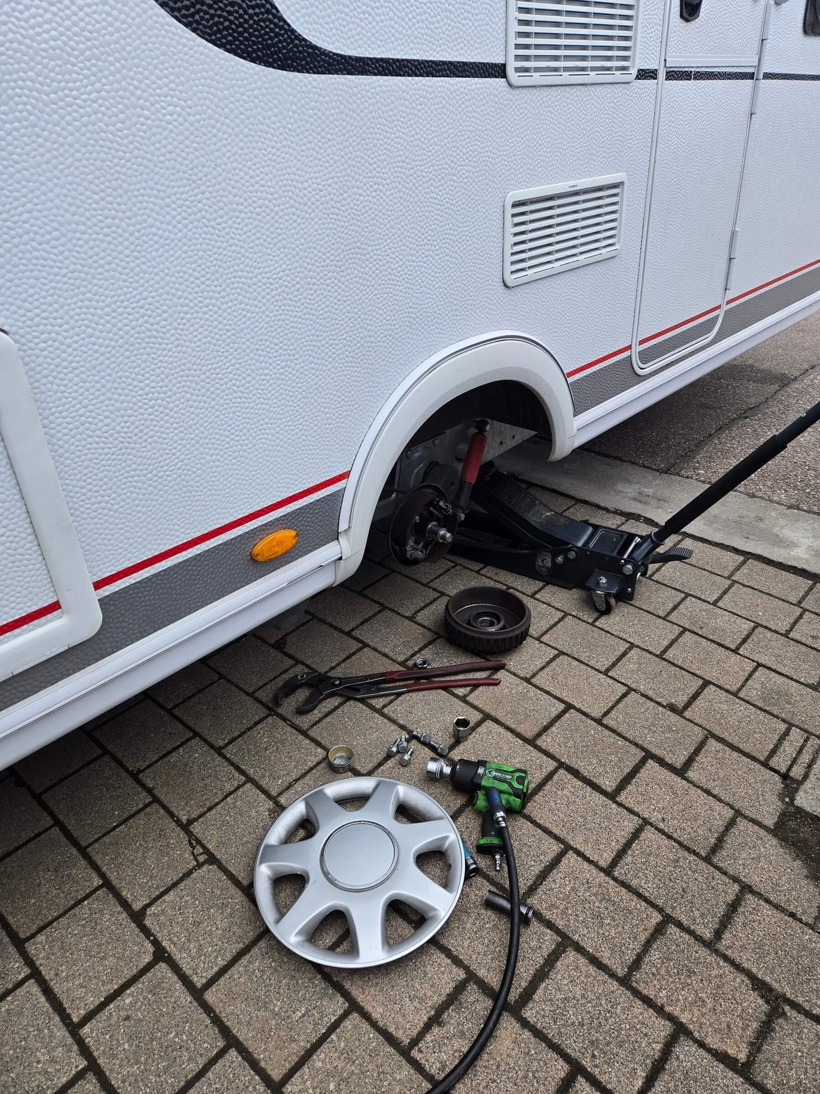 "Bild WW-Service_bei_KFZ-Technik_Weichselbaumer.jpg"